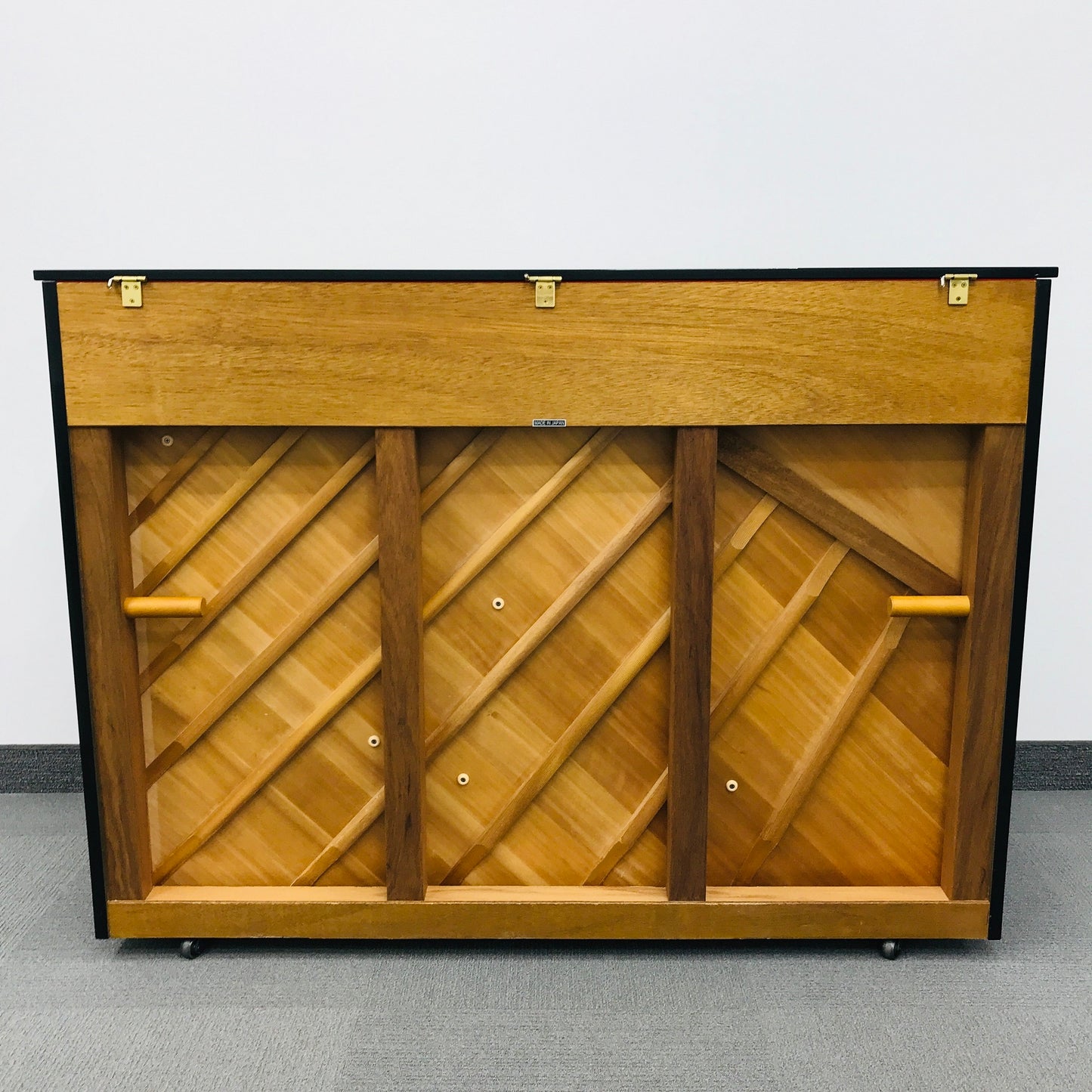 Kawai K18-E Upright Piano