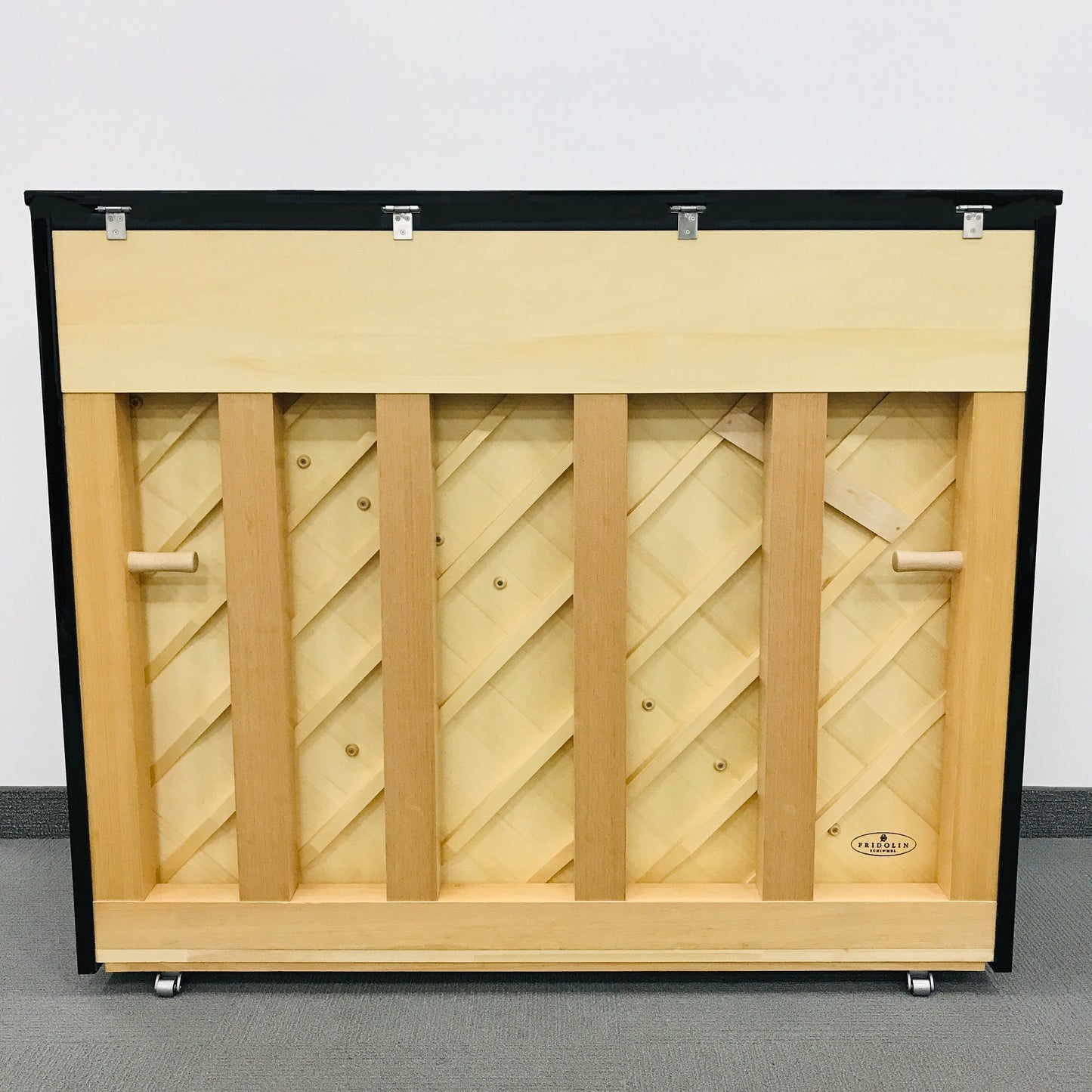 Schimmel Fridolin F123 Upright Piano