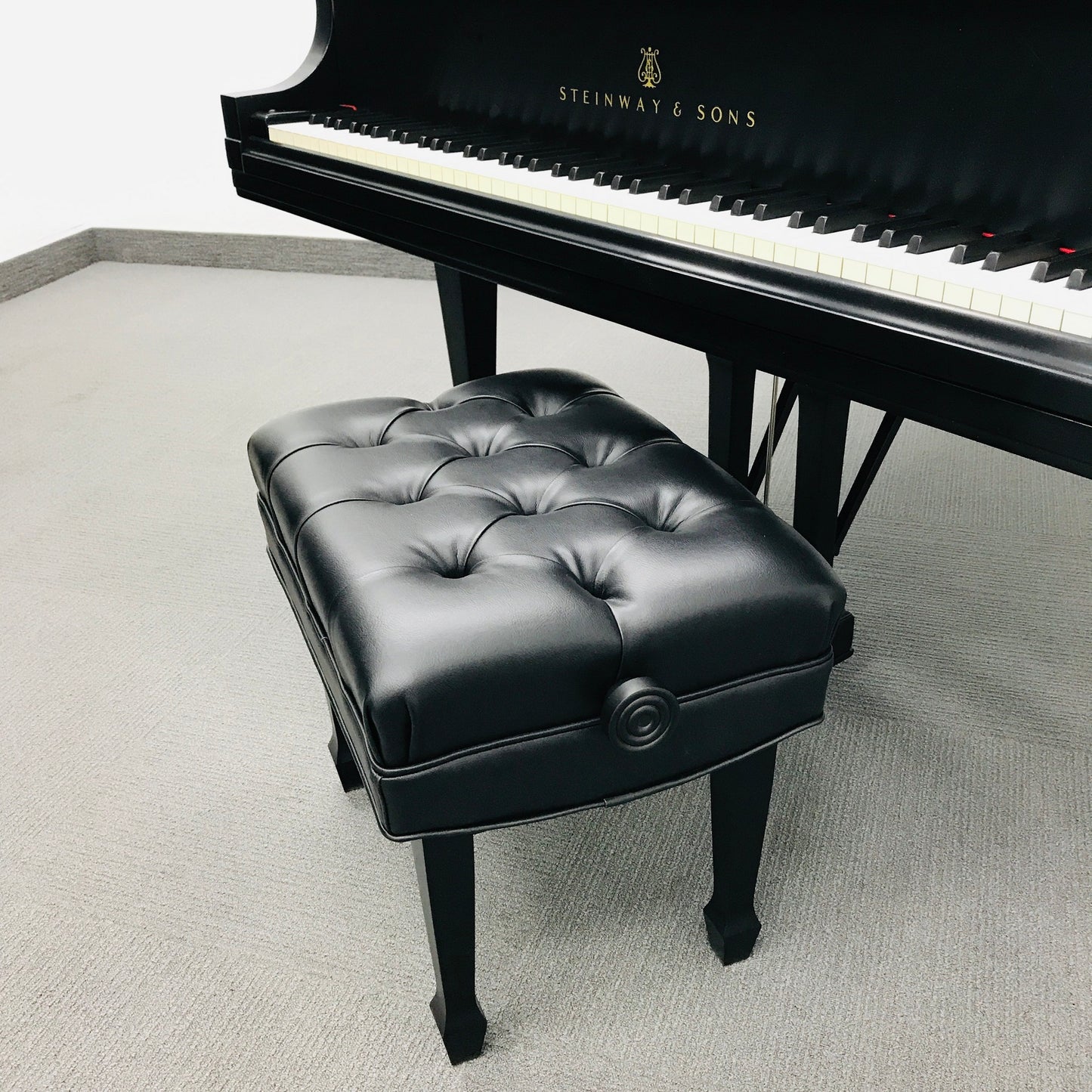 Steinway M Grand Piano Ebony Satin