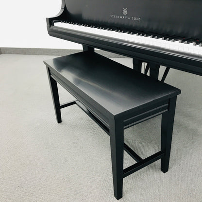 Steinway M Grand PIano