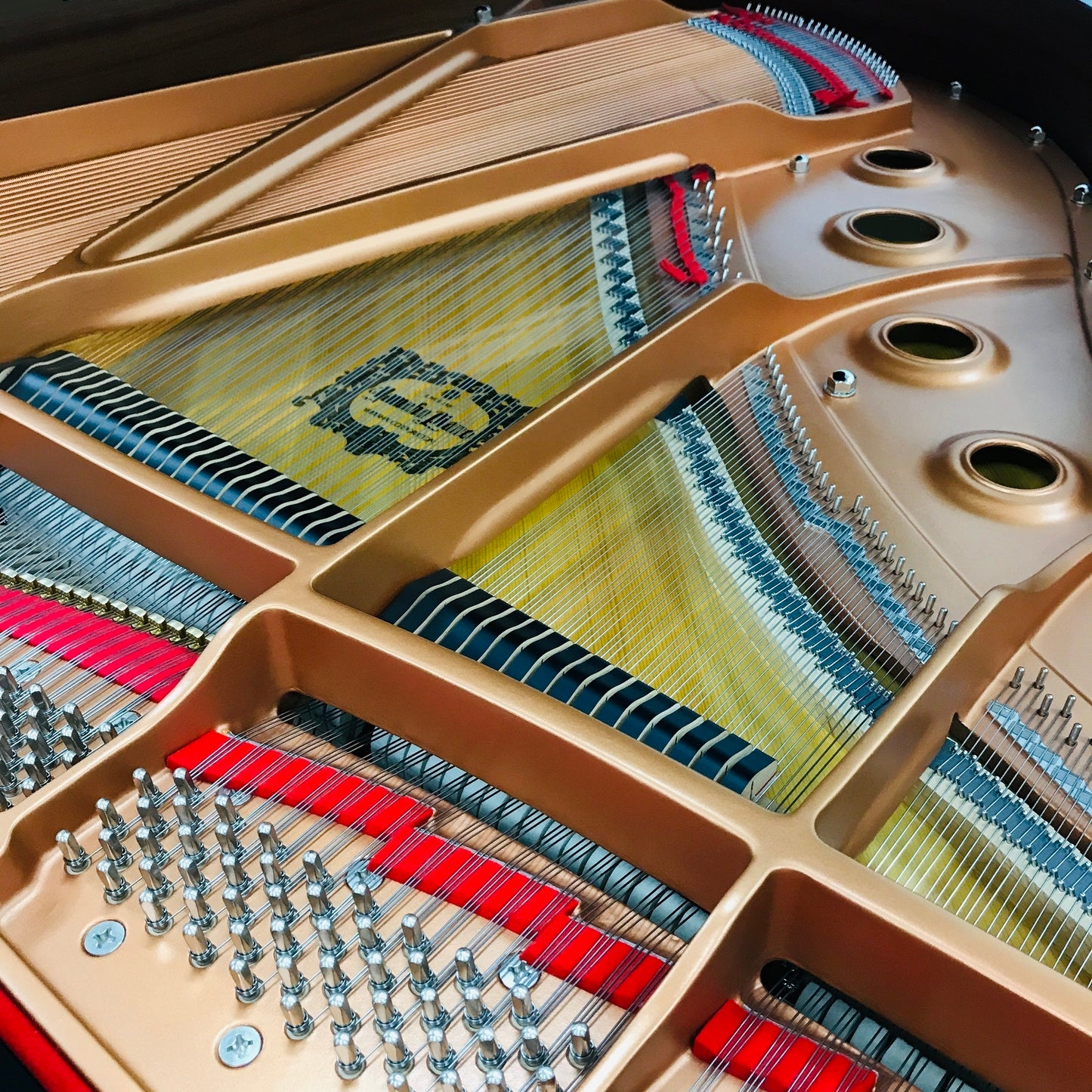 Yamaha GC1 Grand Piano