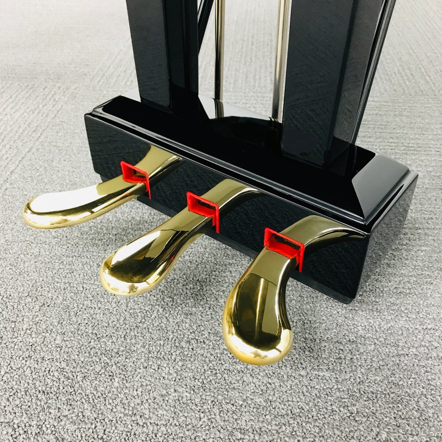 Yamaha GC1 Grand Piano