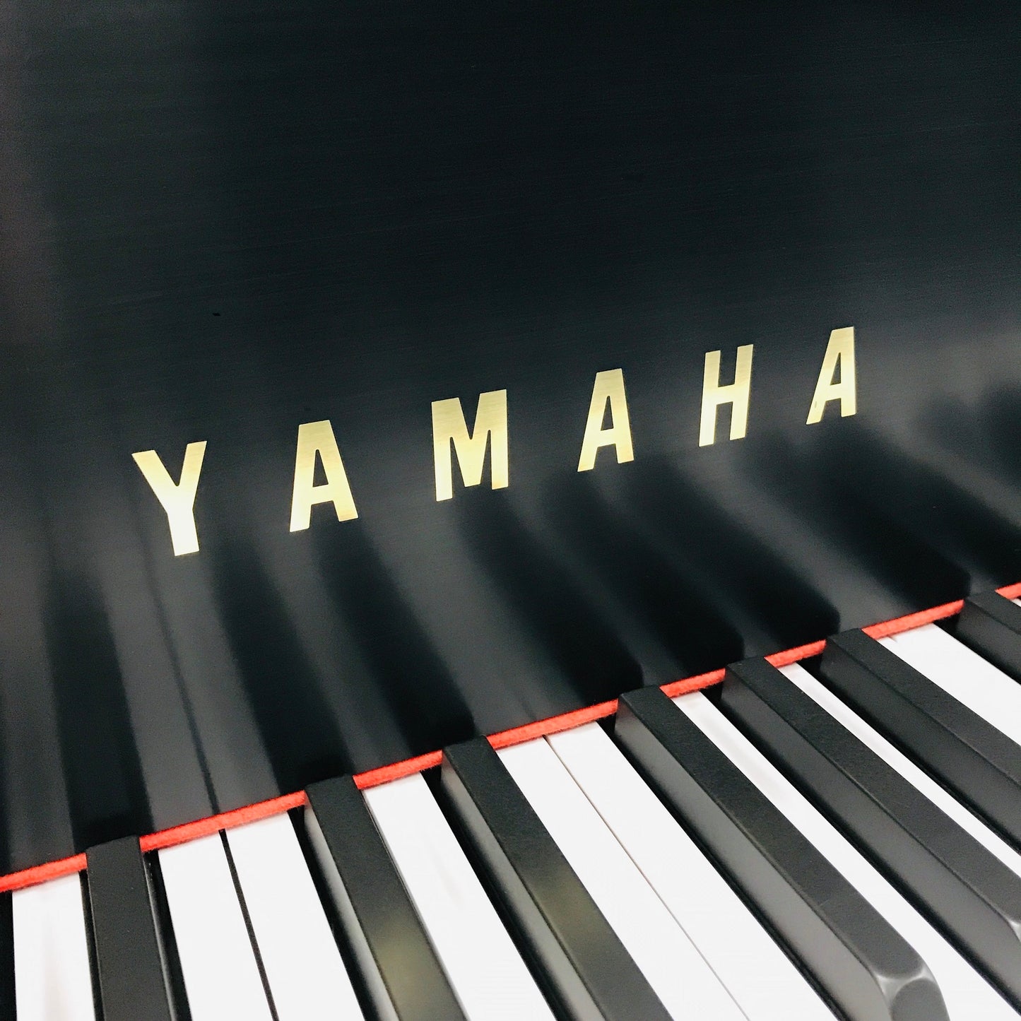 Yamaha GC1 Grand Piano