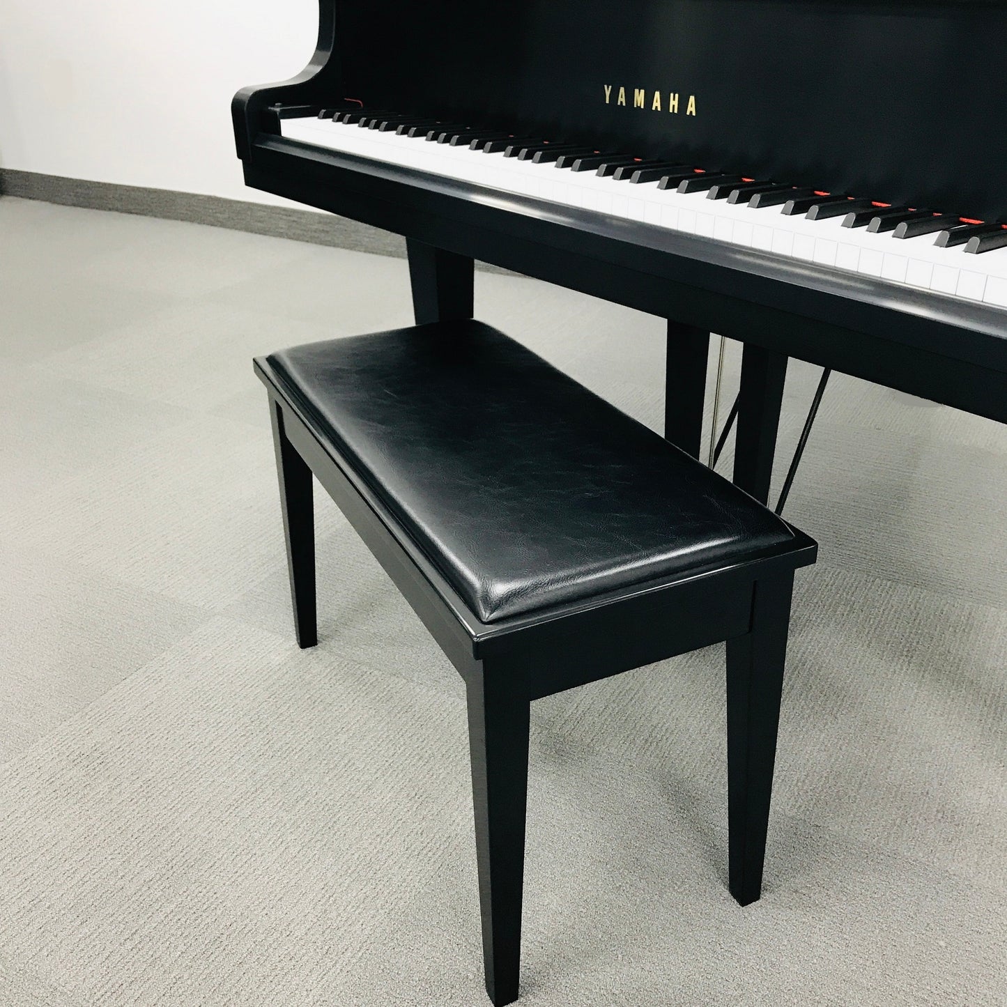 Yamaha GC1 Grand Piano